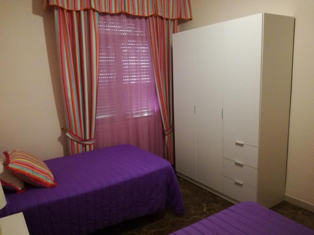 Apartamento Alojamiento Romina Villanueva Del Arzobispo Exterior foto
