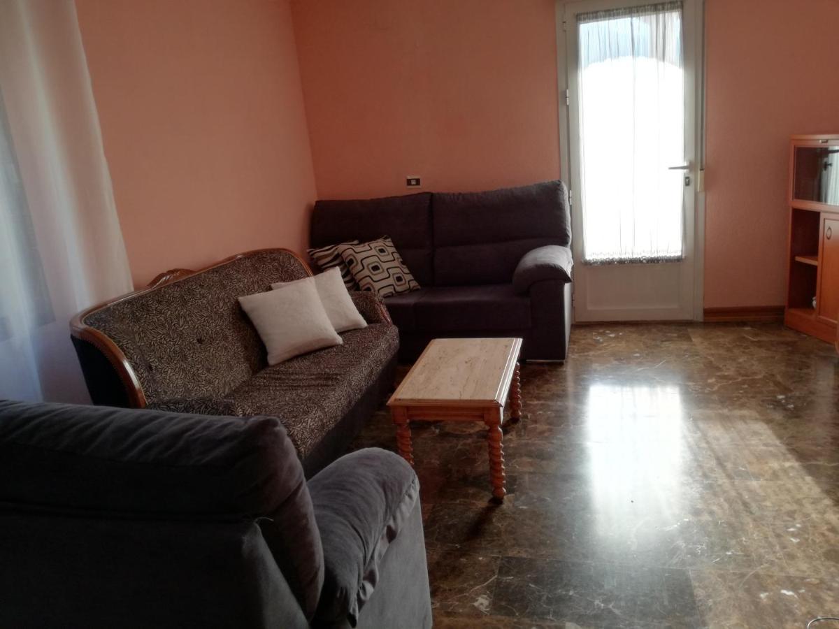 Apartamento Alojamiento Romina Villanueva Del Arzobispo Exterior foto