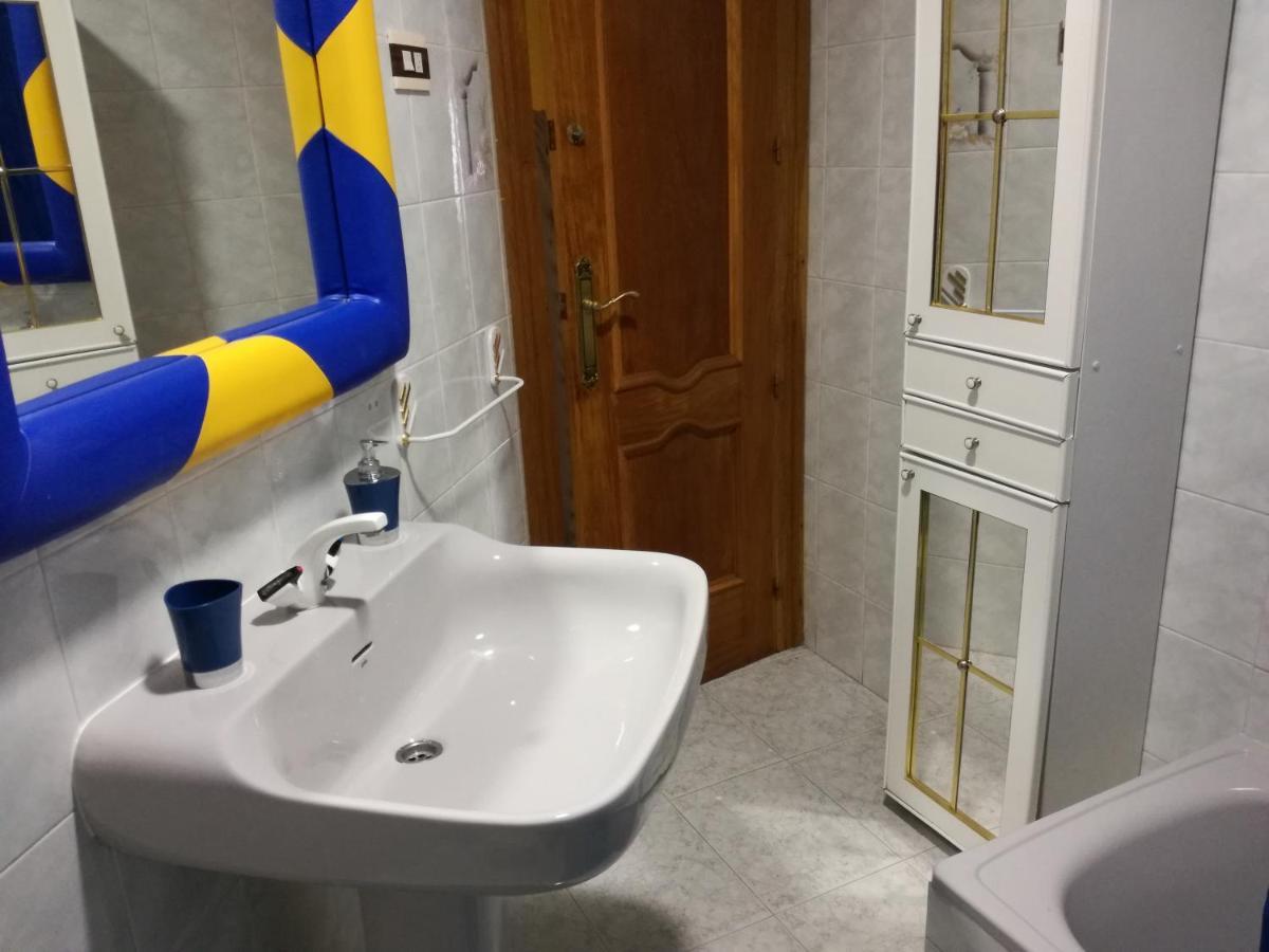 Apartamento Alojamiento Romina Villanueva Del Arzobispo Exterior foto