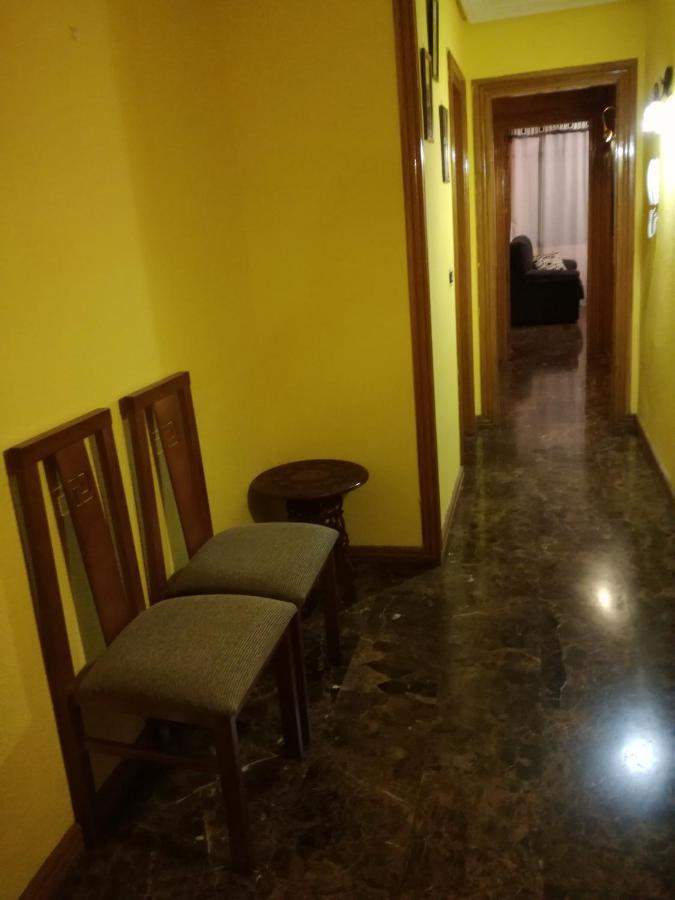 Apartamento Alojamiento Romina Villanueva Del Arzobispo Exterior foto